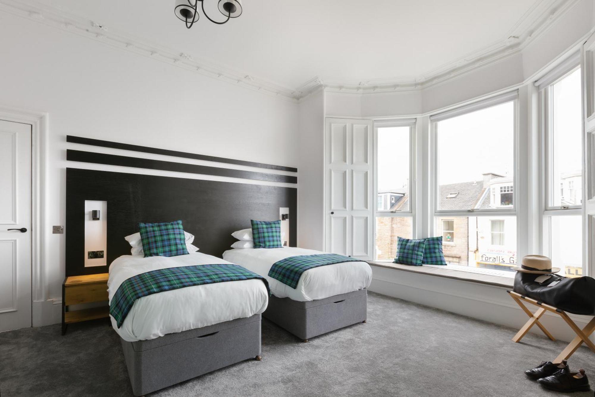 Castle Park Couette-café 4*